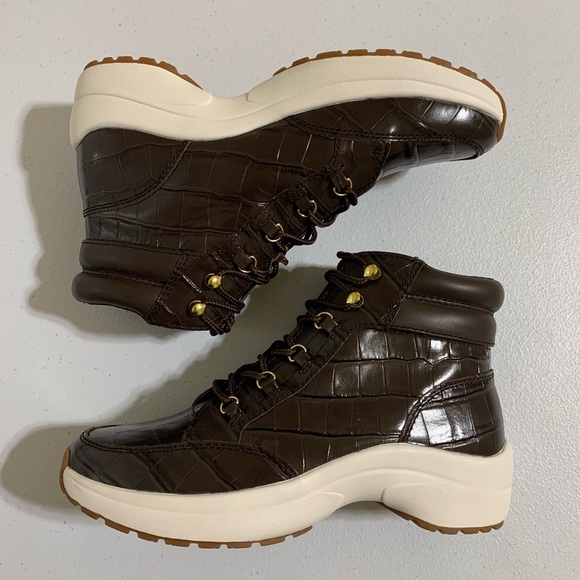 Lauren Ralph Lauren Rylee Embossed Leather High-Top Sneaker-Size 7.5 NWOT - Picture 10 of 12